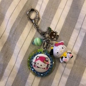 Tarina T Hello Kitty keychain